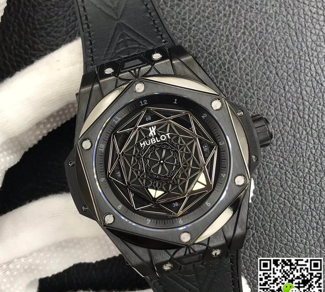 Hublot Big Bang 415.CX.1112.VR.MXM18 WWF Factory 1:1 Best Edition Replica Watch black strap